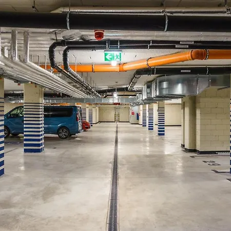 Bank Polski, Sun & Snow * グディニャ